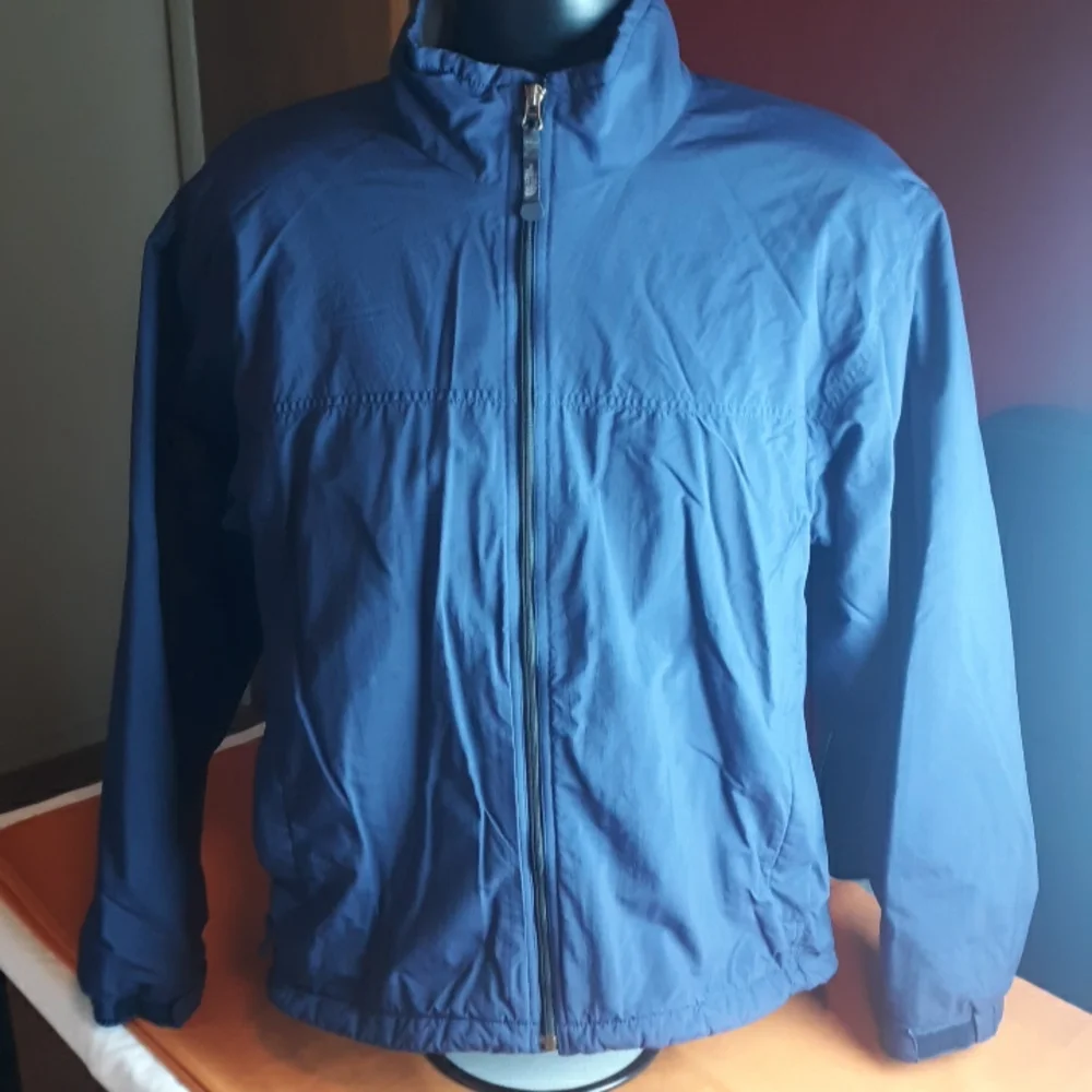NORTH Face Jacket - Picture 2 of 8